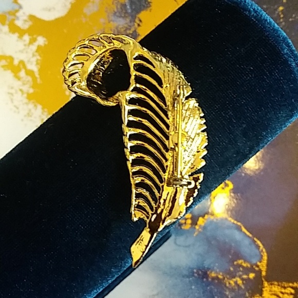 VTG Gold Tone Embellished Stament Leaf Brooch Pin - Picture 6 of 17